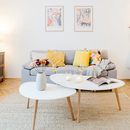 Days - Stylish 2 Bedroom With Netflix