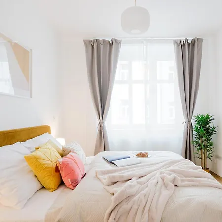 Days - Stylish 2 Bedroom With Netflix * Прага