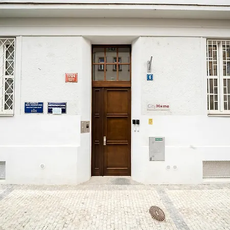 Days - Stylish 2 Bedroom With Netflix Прага